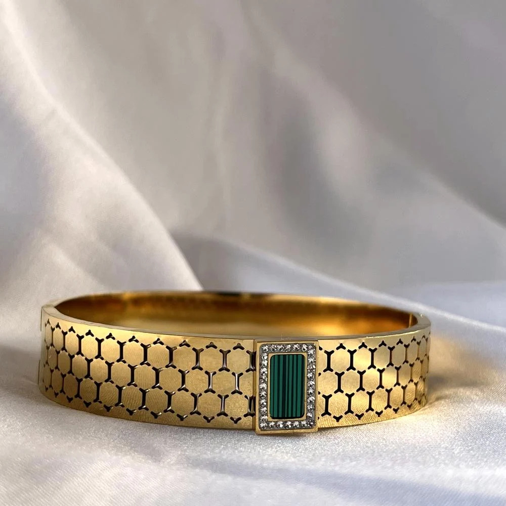 Product Details & Build Quality