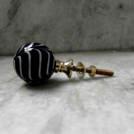 Black & White Striped Knob