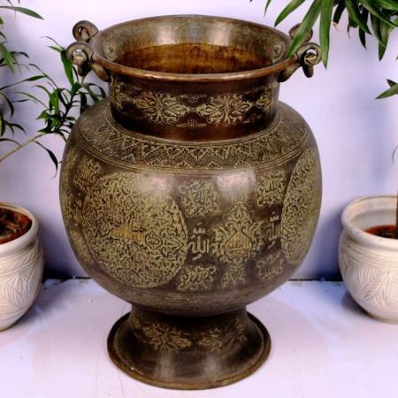 Bronze planter-31.5 x 23.25 inches