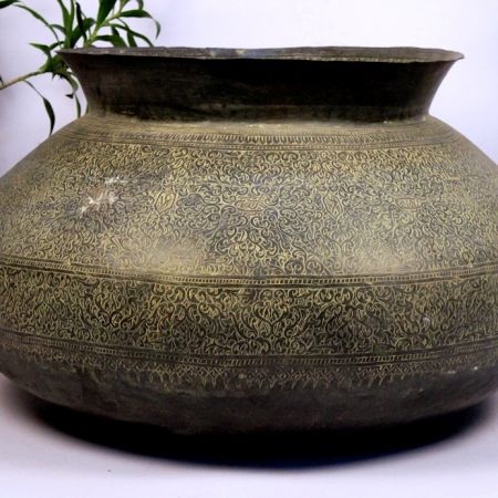 Bronze planter-19.5 x 33 inches