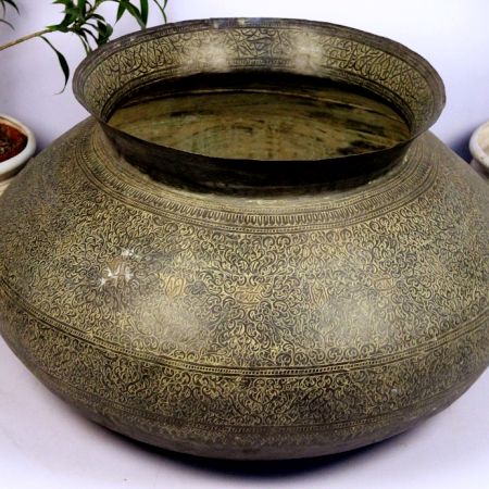 Bronze planter-19.5 x 33 inches
