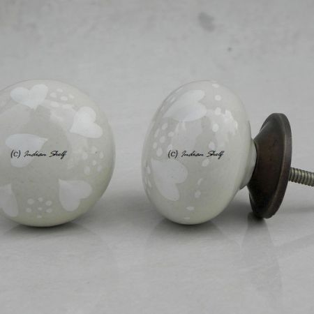 Cream Heart Flat Knob