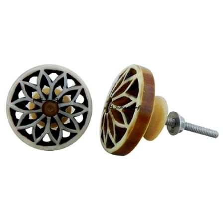 Fine Drawer Grate Knobs