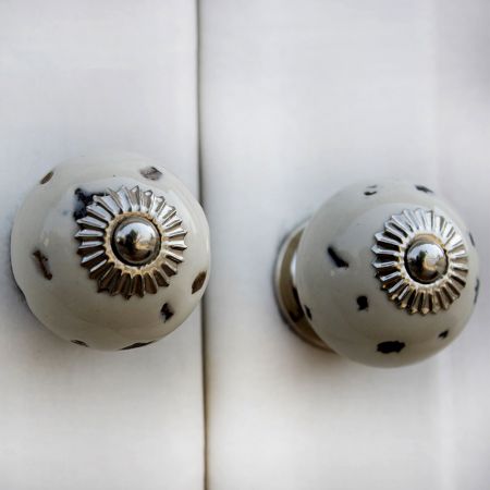 Cream Etched Round Knob