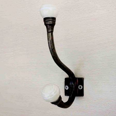 Cream Strip Iron Hooks-EHG-43