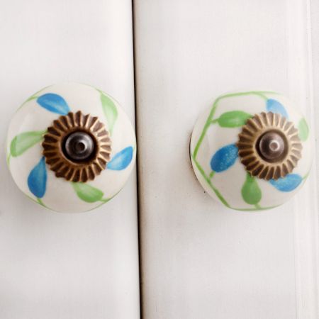 Green Blue Leaf Knob