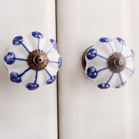Blue Flower Medium Knob