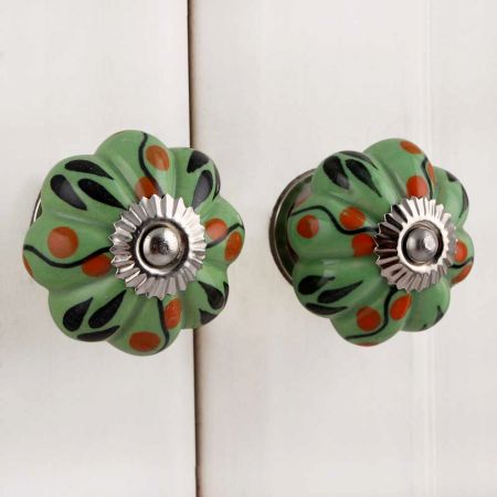 Three Black Leaf Knob