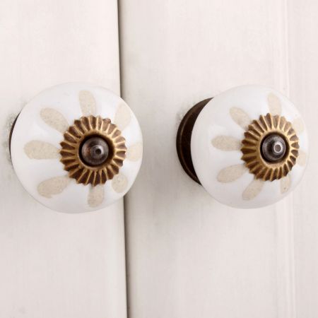 Aster Flower Etched  Knob