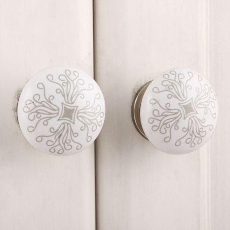 Grey Leaf Flat Knob