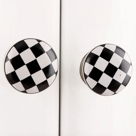 Chess Flat Knob