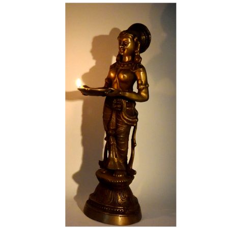 Paavai Vilakku Bronze Lamp