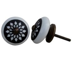 White Strewn Flat Knob-05