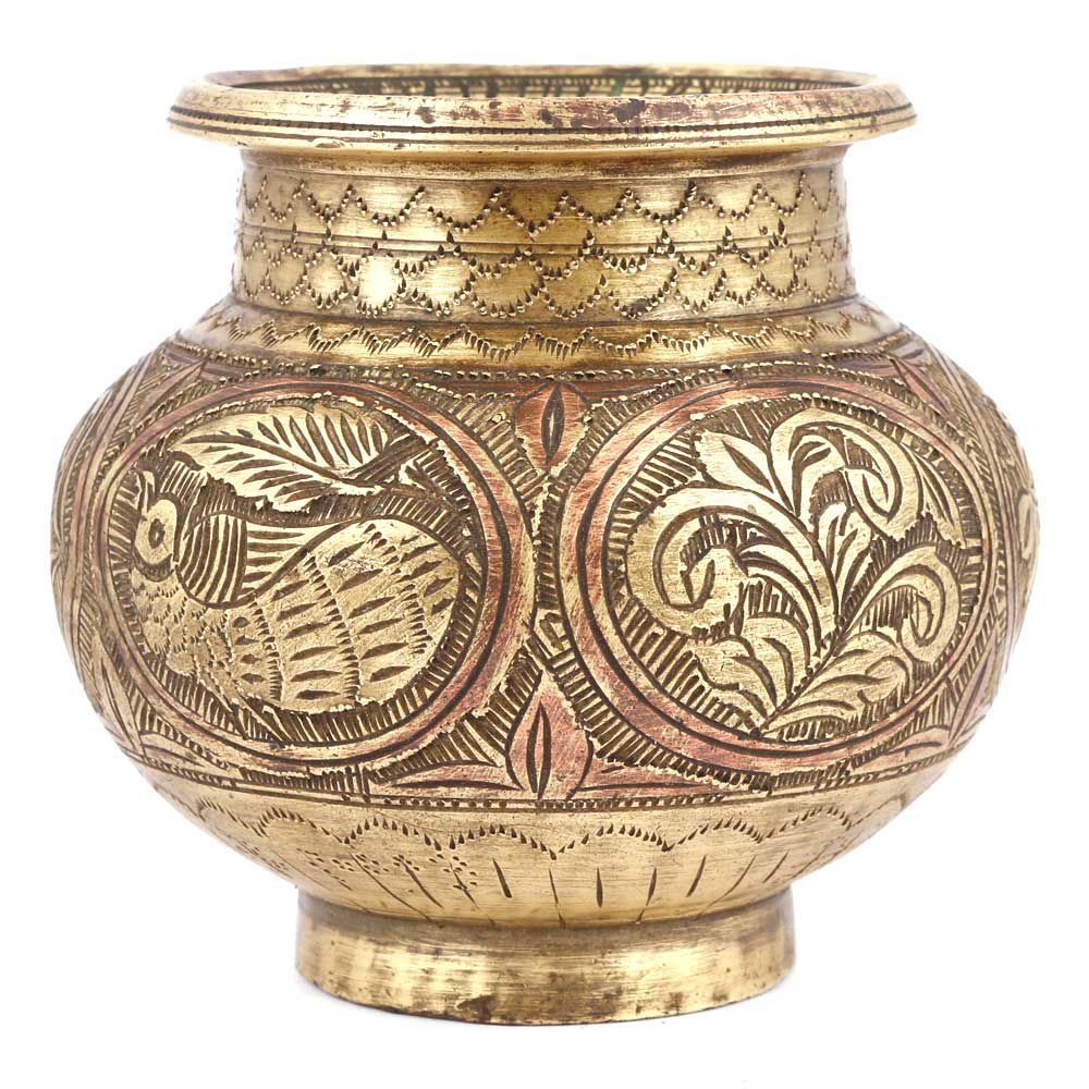 Bronze Pot With Very Fine And Detailed Engraving
