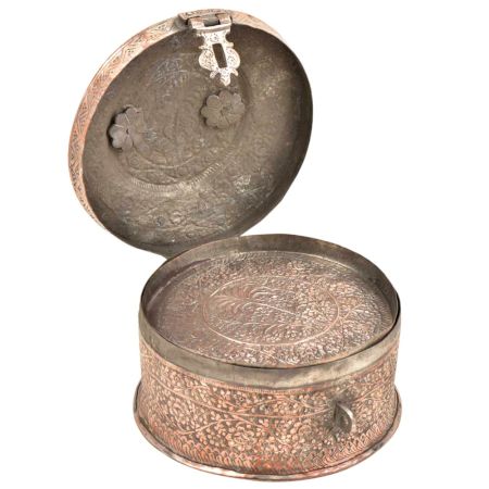 Hand Embossed Or Carved Copper Indian Pandaan With Lock Handle