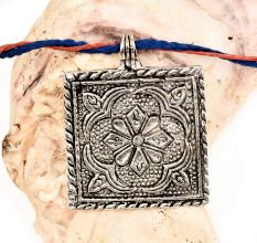 Aluminum Metal  Pendant Square Shape With Flower Carved And Leafy Border