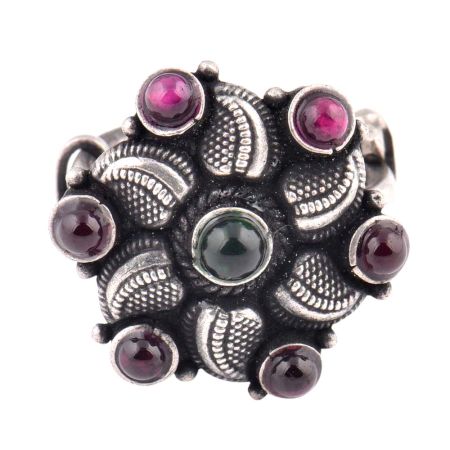 Oxidized 92.5 Sterling Silver Ring Adjustable Flower Decorated With Amethyst and Onyx Stones (Free Size)