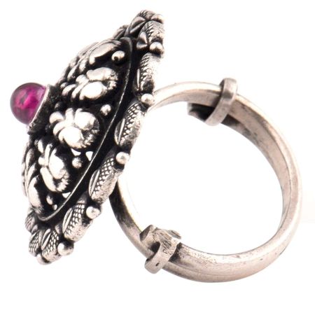 92.5 Sterling Silver ring With Embossed Motifs Design For Women (Free Size)