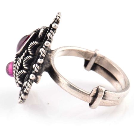 Embossed Scalloped 92.5 Sterling Silver Ring Triangular Shape Party wear Fashion Accessory (Free Size)