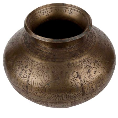 Brass Water Pot Engraved Leaves Home Decoration Pot