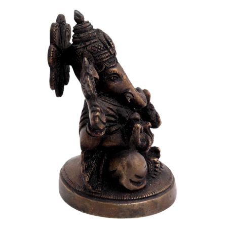 Brass Ganesha Blessing Statue For Home Decoration