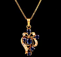 Flower Design Blue Sapphire Stones With Small Diamonds 18K Gold Pendent