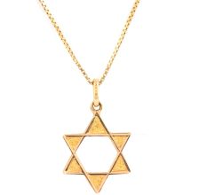 18 K Gold Star Shaped Pendant For women