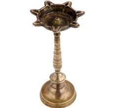 Brass Vintage Used Oil Lampstand With 7 Jyoti