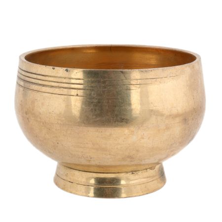 Shining Yet Pot Plain In South Indian Art