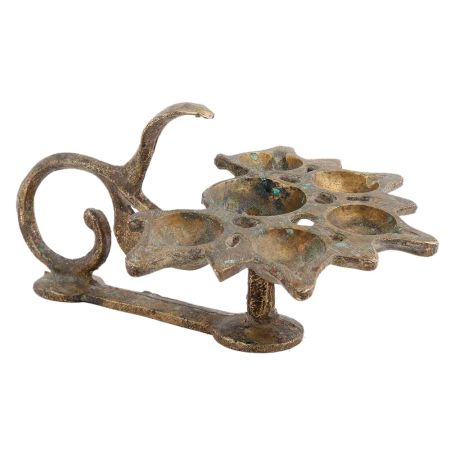 Brass Vintage Used A Big Arti Lamp With Handle