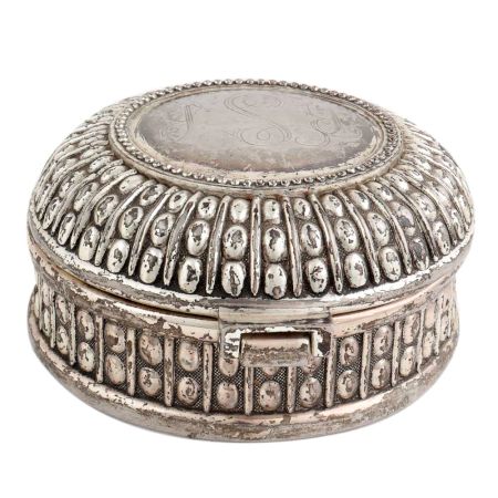 Vintage Round Shape Box In English Art