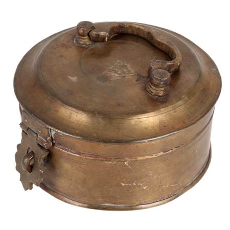 Vintage Used Plain Box With Handle