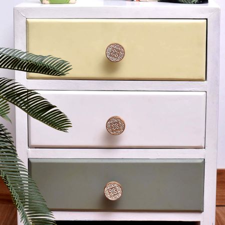 Handmade White and Brown Floral Wooden Round Cabinet Knobs