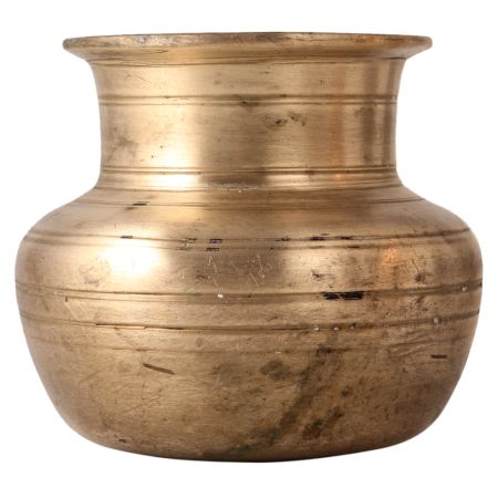 Vintage Kalash Water Pot with Circular Ring Design