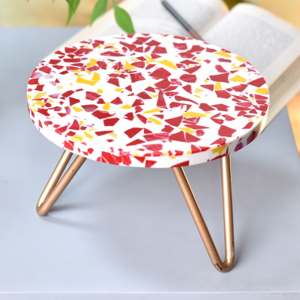 Red Speckled Chips Wood Resin Cake Stand With Iron Legs
