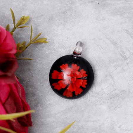 Flower Engraved Black Round Lampwork Glass Pendant for Gift - 1 Piece