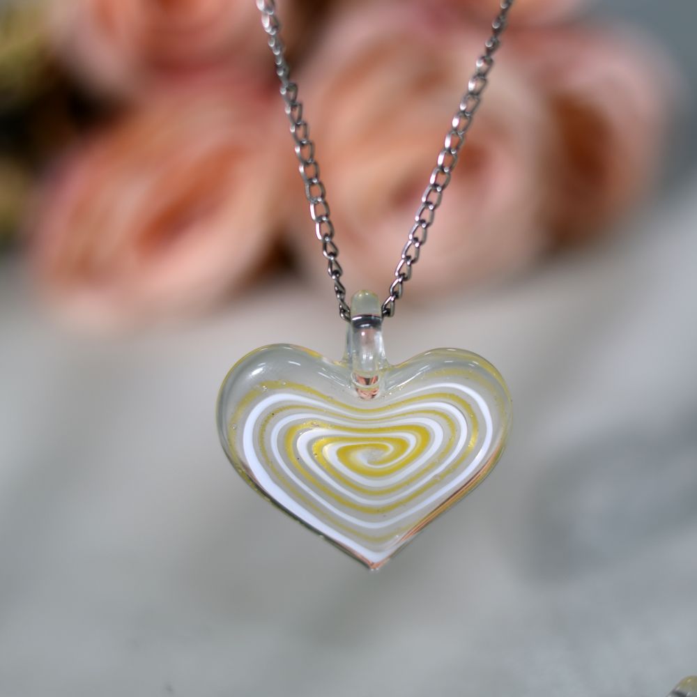 Lampwork Yellow Spiral Heart Glass Pendants for Necklace for Gift - 1 Piece