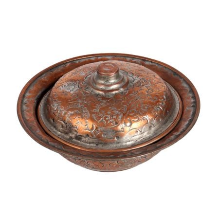 Vintage Copper Bowl in Islamic Art
