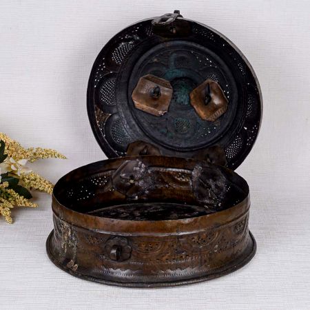 Beautifully Engraved Jewelry Box Made of Brass