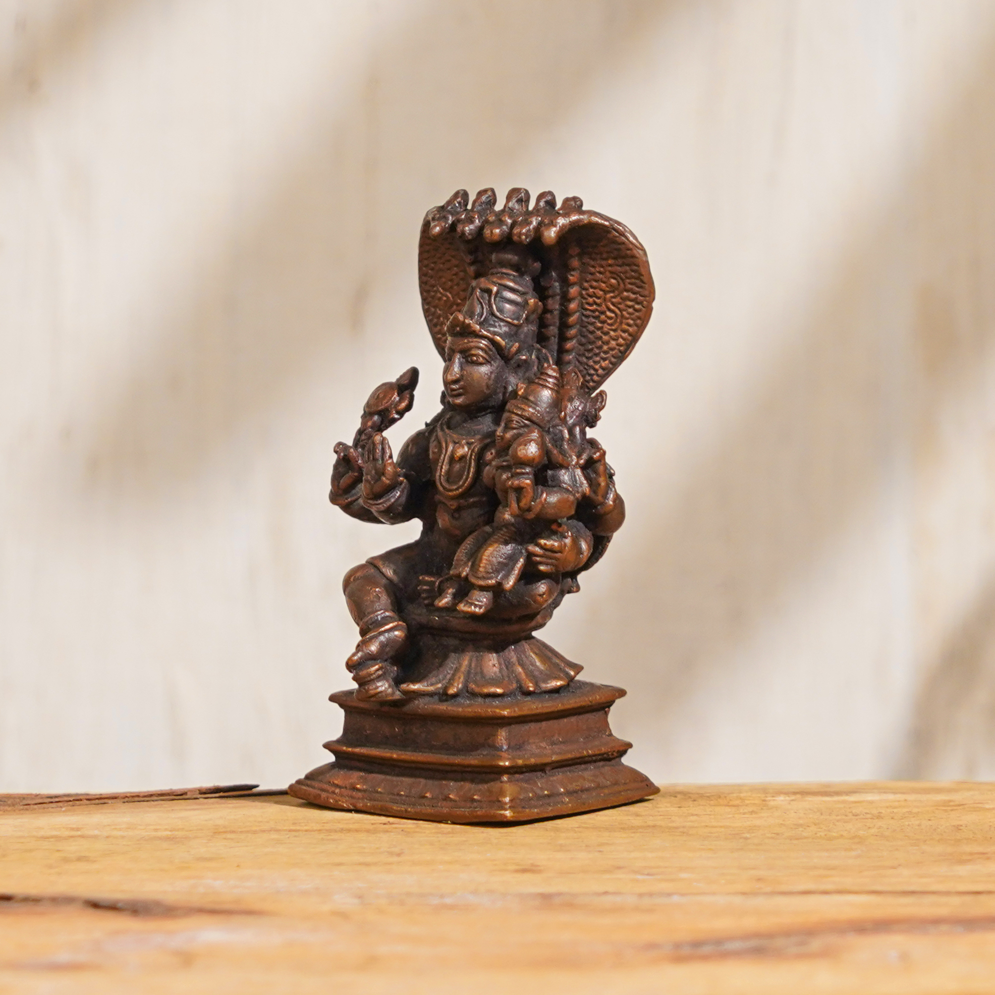Hadmade Brown Brass Laxmi Narayan Statue With Sheshnag