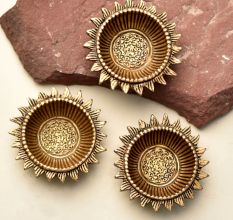 Brass Diwali Diya Lamps Round Sun Flower Shaped Deepak Pack of 3