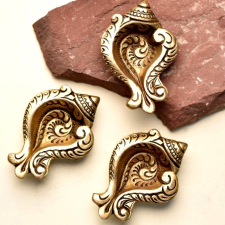 Decorative Conch Single Wick Oil Lamp Diwali Diya Pack of 3