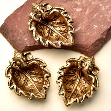 Brass Ganpati On Leaf Ritual Diwali Diya Pack of 3 Diyas