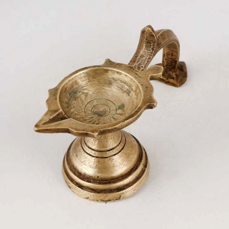 High-Quality Brass Oil Lamp with Handle for Prayer