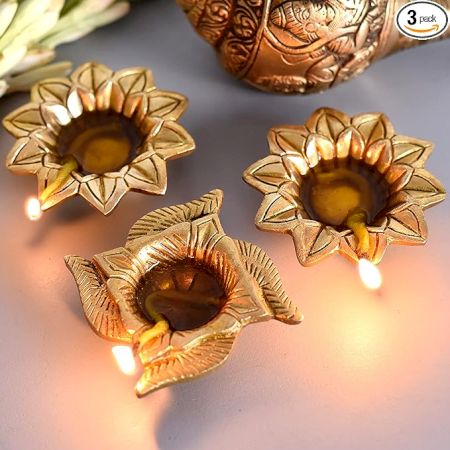 Indian-Shelf Handmade Golden  Swastika Flower Engraved Diya Oil Lamp for Diwali Gift Decoration