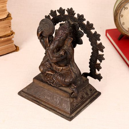 Vintage Brass Statue of Lord Ganesha in Pair of 4