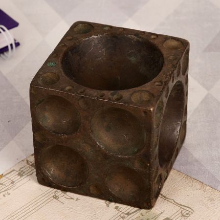 Vintage Cube-Shaped Paper Weight for Office