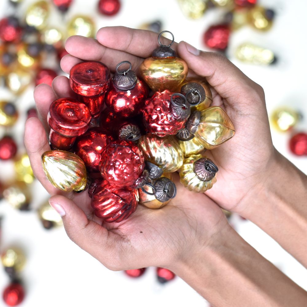 Set of 25 Pieces Red and Golden Tiny Christmas Ornaments In Assorted Styles
