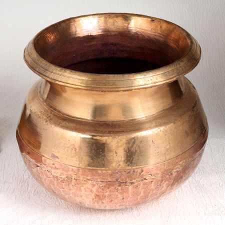 Handcrafted Vintage Copper Cooking Pot for Decor