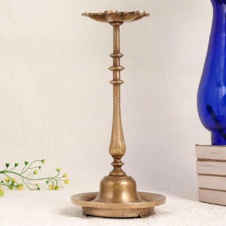 Beautiful Brass Oil Lamp in South Indian Art for Decor